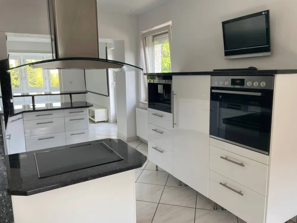 3-room apartment, living room, bedroom, conservatory and fitted kitchen in Nürnberg-Eibach, 100sqm