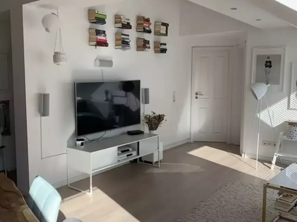 شقة جميلة ومضيئة في العلية مع تكييفين