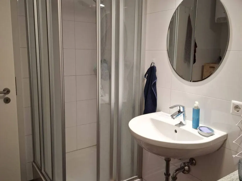 TOP 2-Room Apartment Near Main Train Station