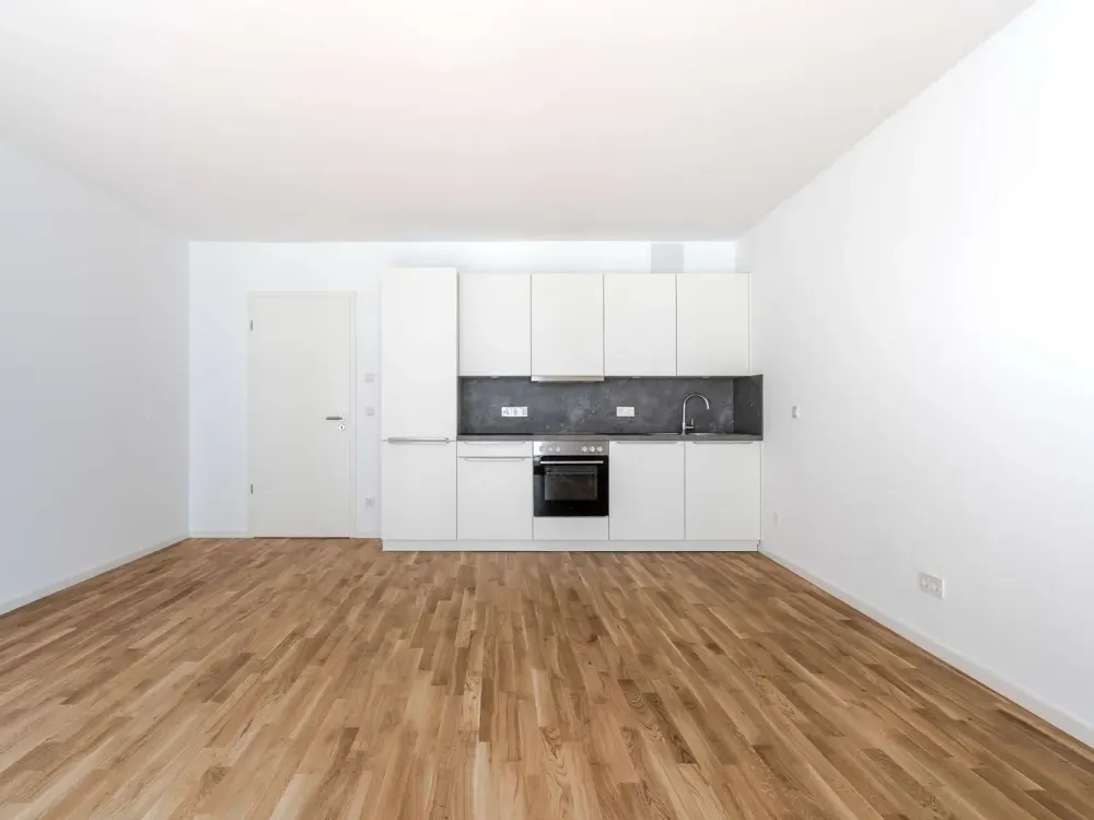 2-Room Apartment with Charm and Character in the Rebstockviertel