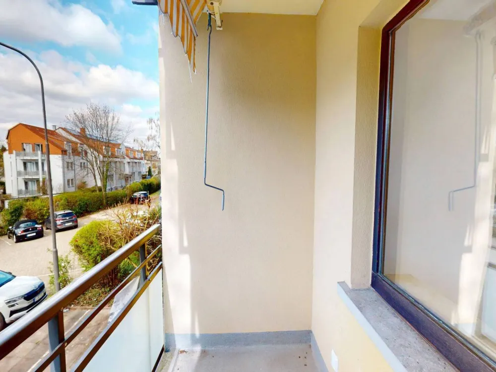 Everything is just right here. | Modern rental apartment with balcony and new bathroom