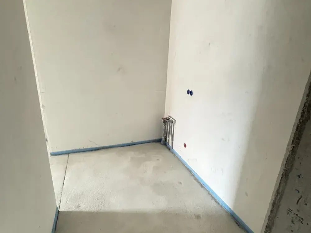 Perfect for Singles & Commuters: Top-Equipped New-Build Apartment