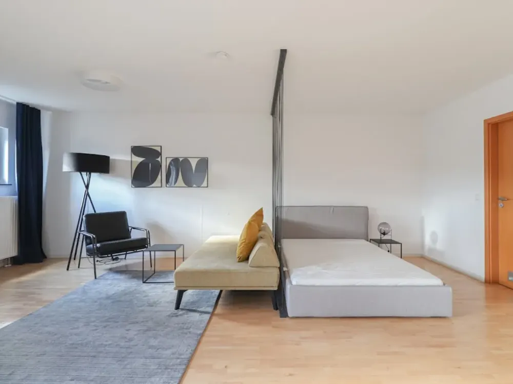 Großzügiges Wohnambiente, stilvolle möblierte 1-Zi-Wohnung zum Wohlfühlen