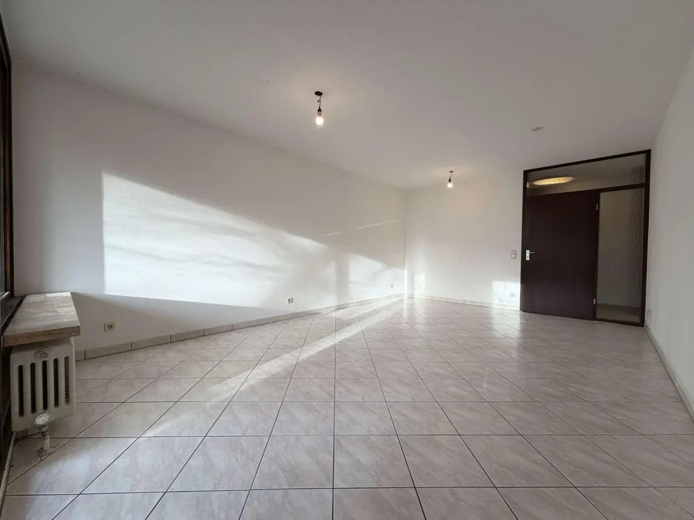 Written Requests Only! Modern 2-Room Apartment with Loggia & Garage, Gebersdorf