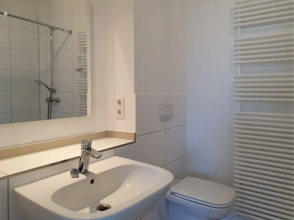 3 Zimmer mit Balkon