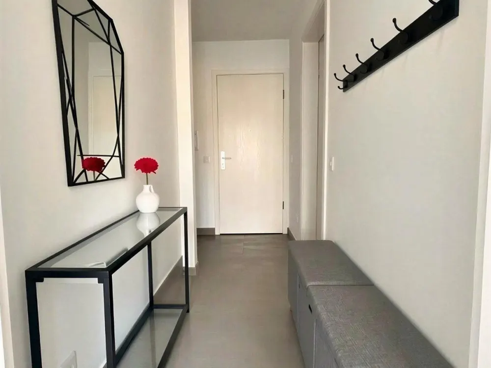 Bright and Cozy Apartment in Großkugel