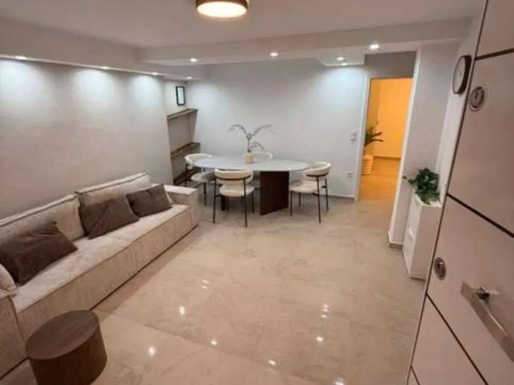 Beautiful Fully Furnished 2-Room Basement Apartment