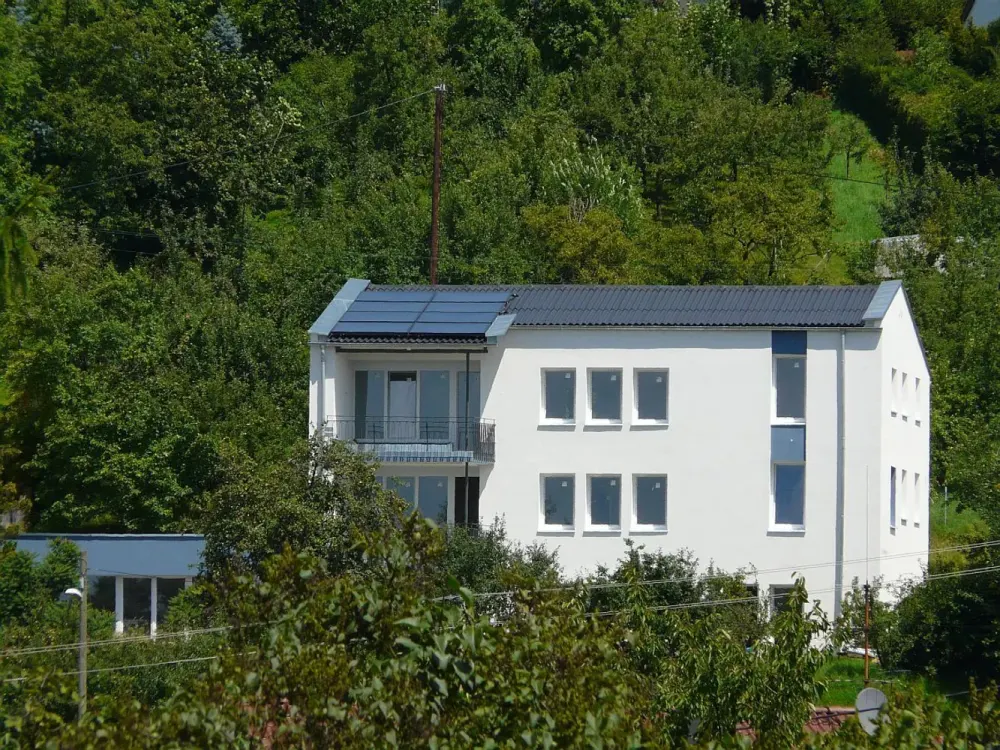 Bright Apartment in Green Surroundings with Optimal Layout