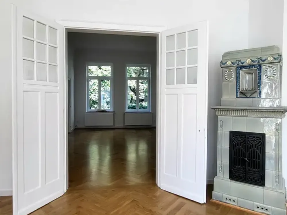 Renovated Art Nouveau Apartment in Prime Location in Oststadt