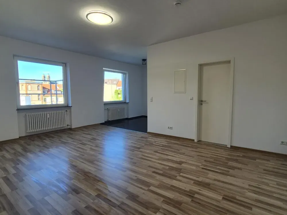 Freshly Renovated Single Apartment in Prime Downtown Location of Saarbrücken