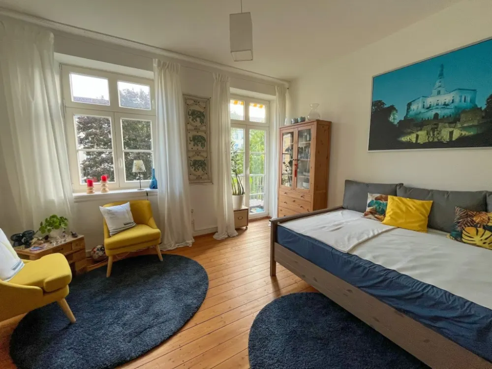 Furnished Room with Balcony in a Beautiful 2-Person Shared Apartment in Vorderen Westen