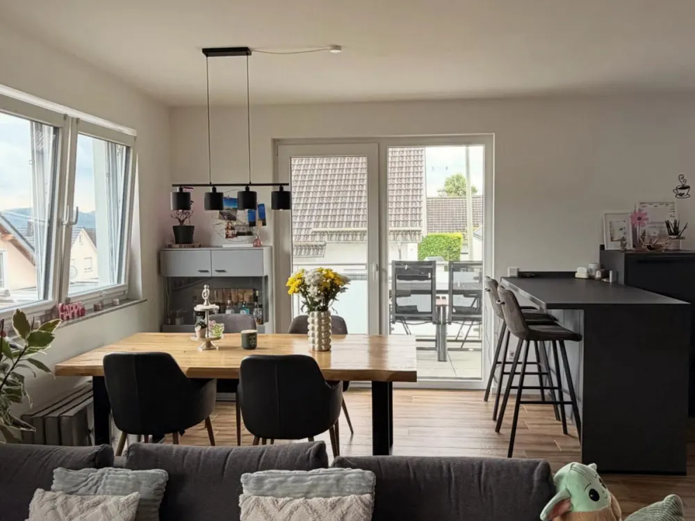 4 Zimmer-Wohnung mit Balkon & Terasse