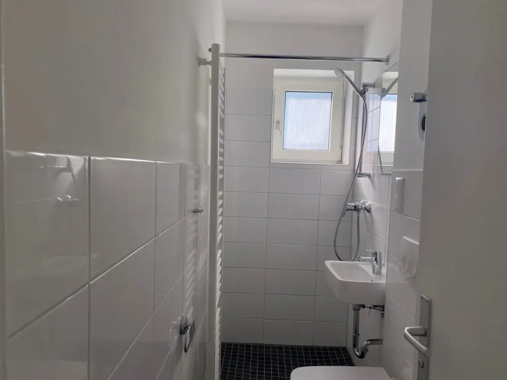 Bright 2-Room Apartment with Balcony