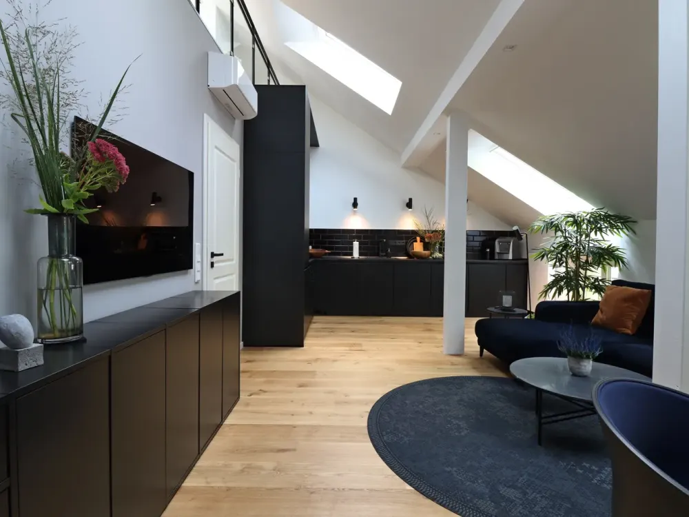 Completely Renovated Attic Apartment - Fully Furnished - with Built-in Kitchen, Large Balcony and Air Conditioning