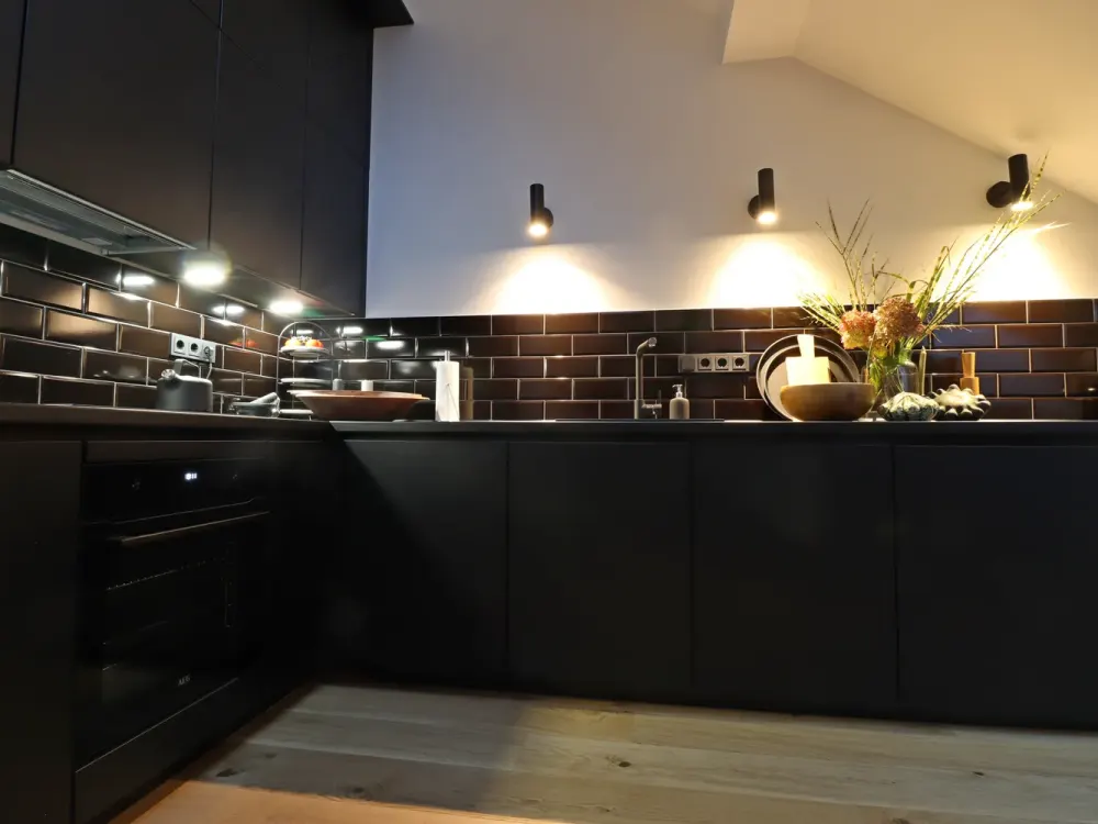 Completely Renovated Attic Apartment - Fully Furnished - with Built-in Kitchen, Large Balcony and Air Conditioning