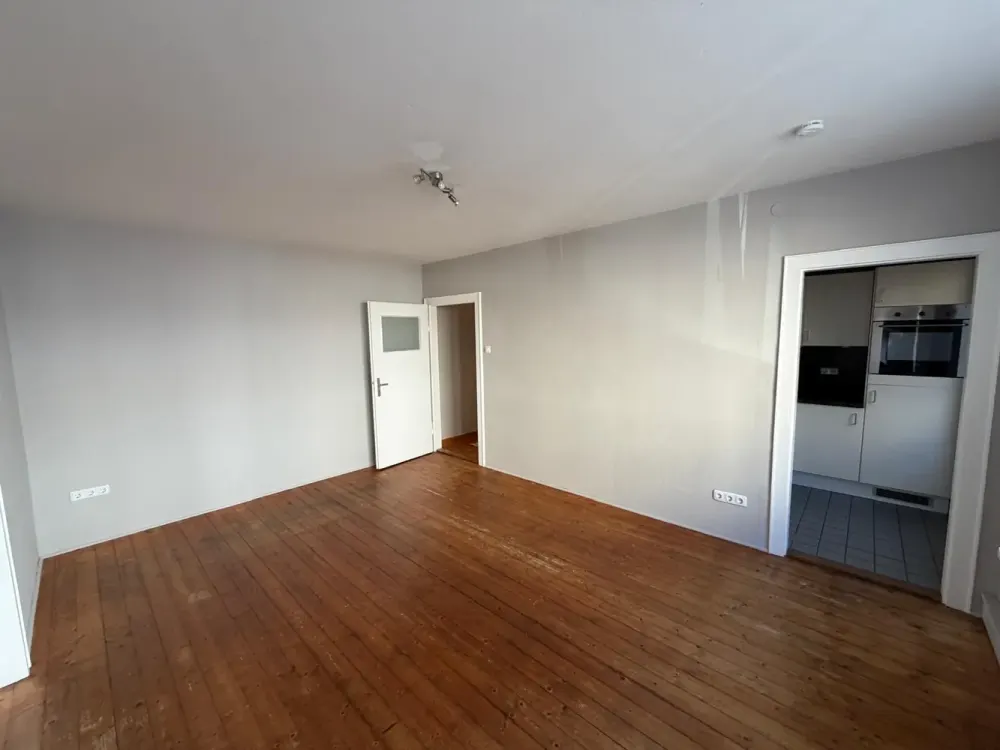 Home in the beautiful List - 2 rooms - a stone's throw from Lister Platz