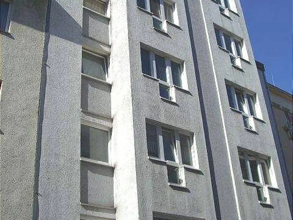 Great 2-Room Maisonette Apartment over 2 Floors with Guest WC & Indoor Parking Use - COLOGNE CENTER - Near HBF, Cathedral, Rhine, City