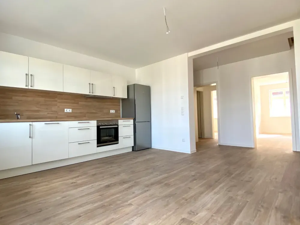 Traumhafte DG-Maisonette-Wohnung - Lichtdurchflutet - EBK - großer Balkon