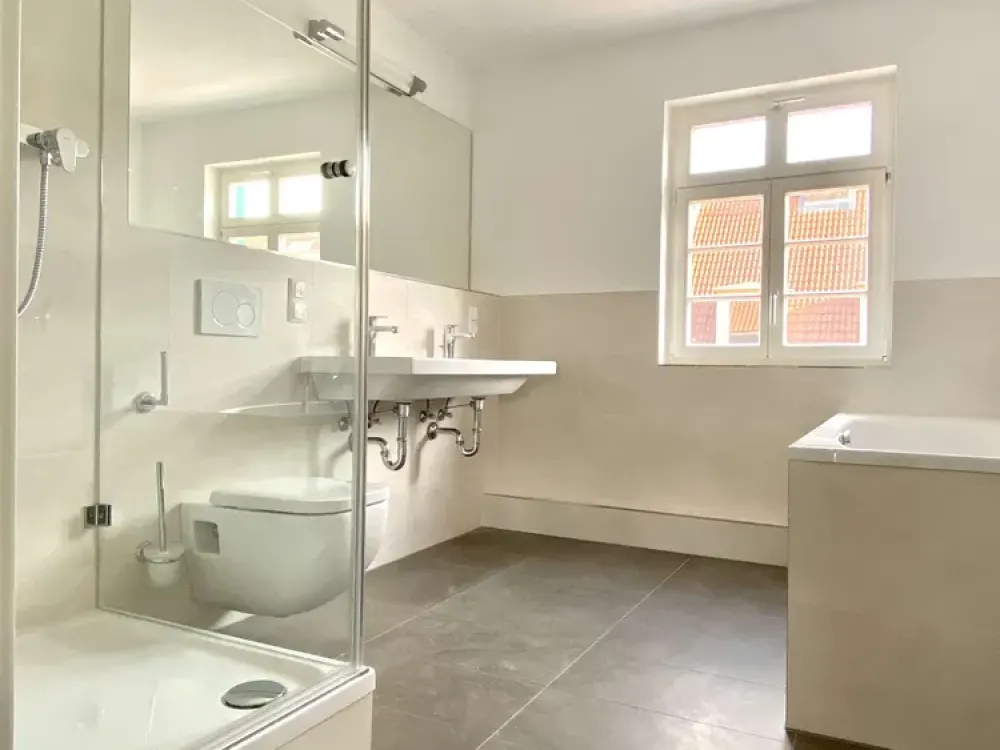 Traumhafte DG-Maisonette-Wohnung - Lichtdurchflutet - EBK - großer Balkon