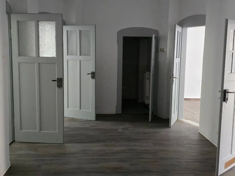 Großzügige Wohnung im Erstbezug nach Modernisierung in Strehlen