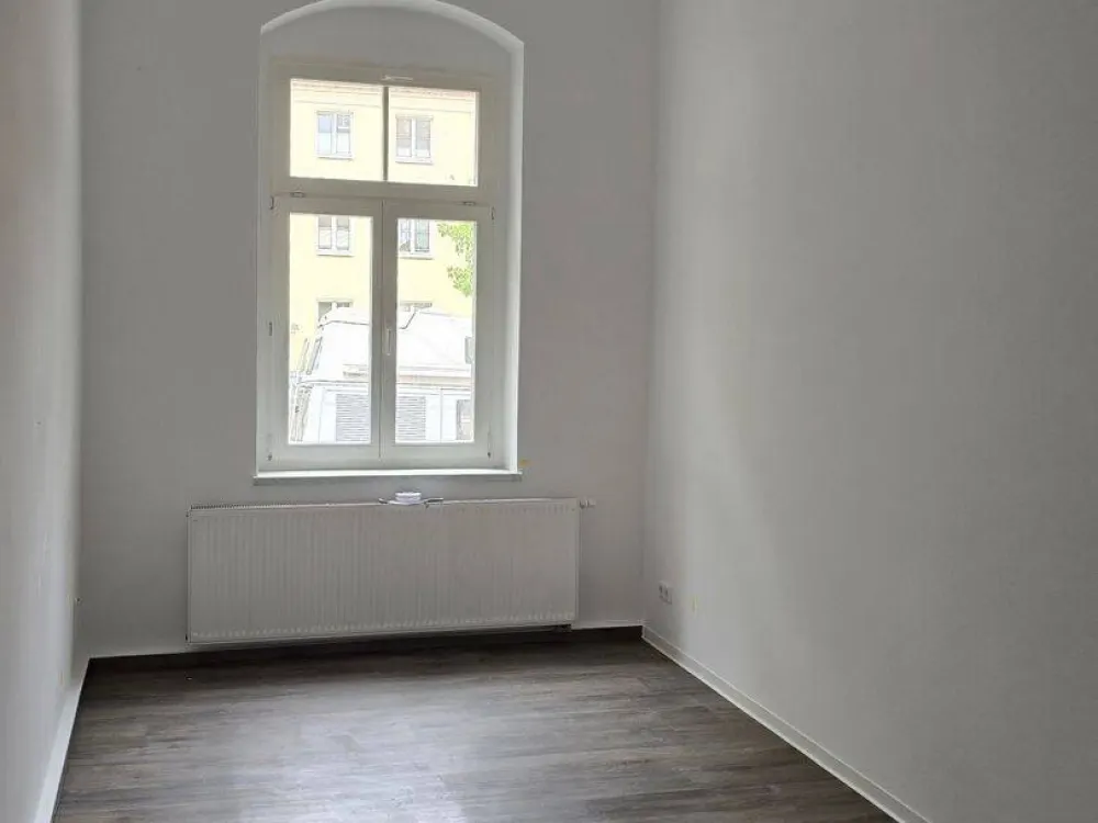 Großzügige Wohnung im Erstbezug nach Modernisierung in Strehlen
