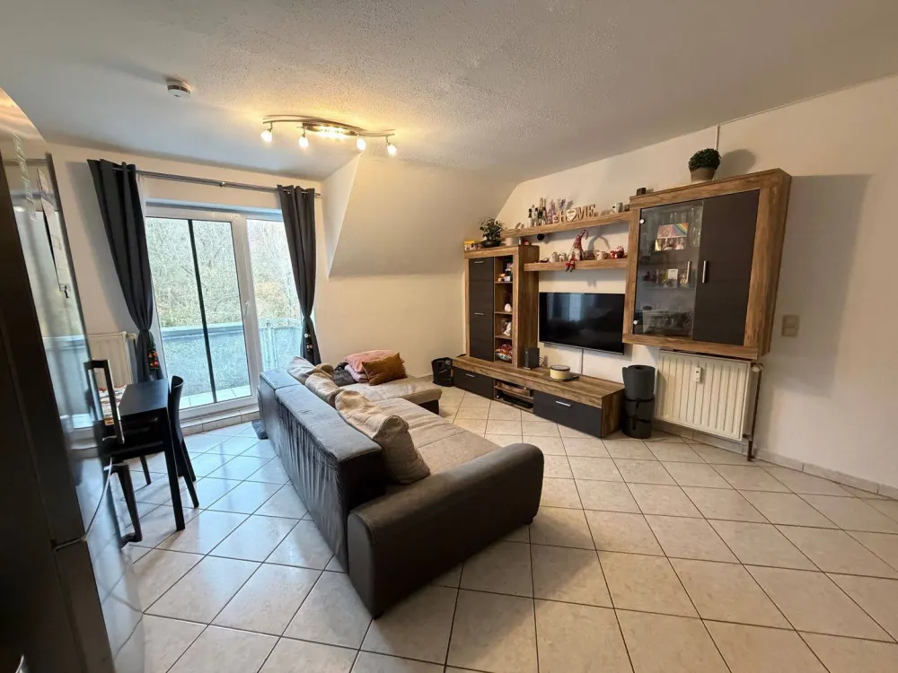 Beautiful 2-Room Maisonette Apartment for Rent in Saarbrücken-Scheidt