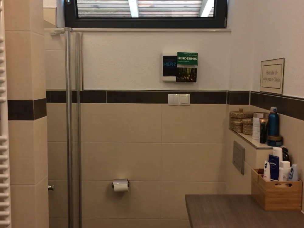 High-quality 2-room penthouse apartment in Achim