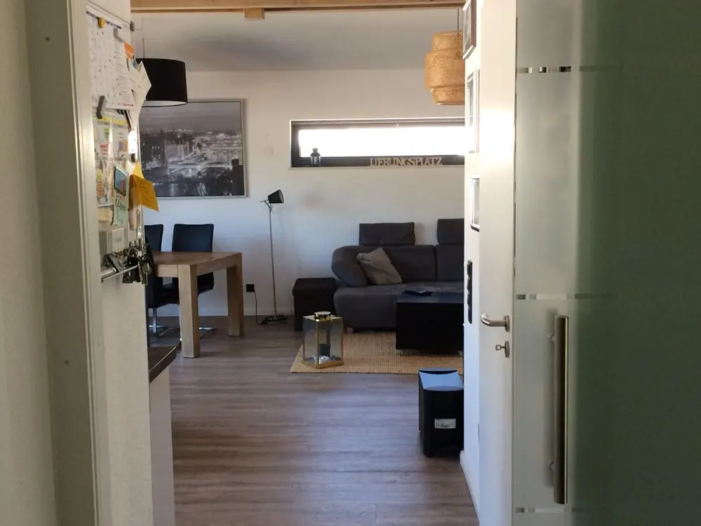 High-quality 2-room penthouse apartment in Achim