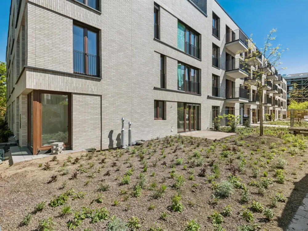 Attractive 2-Room Apartment with Built-in Kitchen and Balcony in the Exclusive New Development Deiker Höfe!