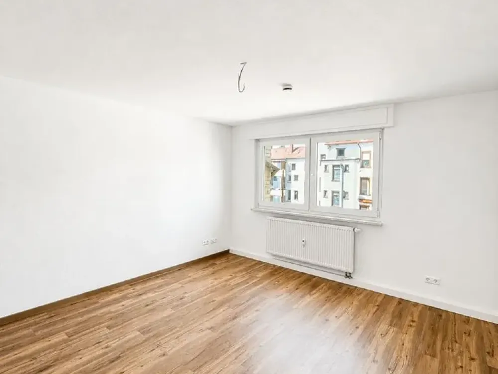 7569 - Sanierte 3-Zimmerwohnung mit Balkon nähe Stadtgarten!