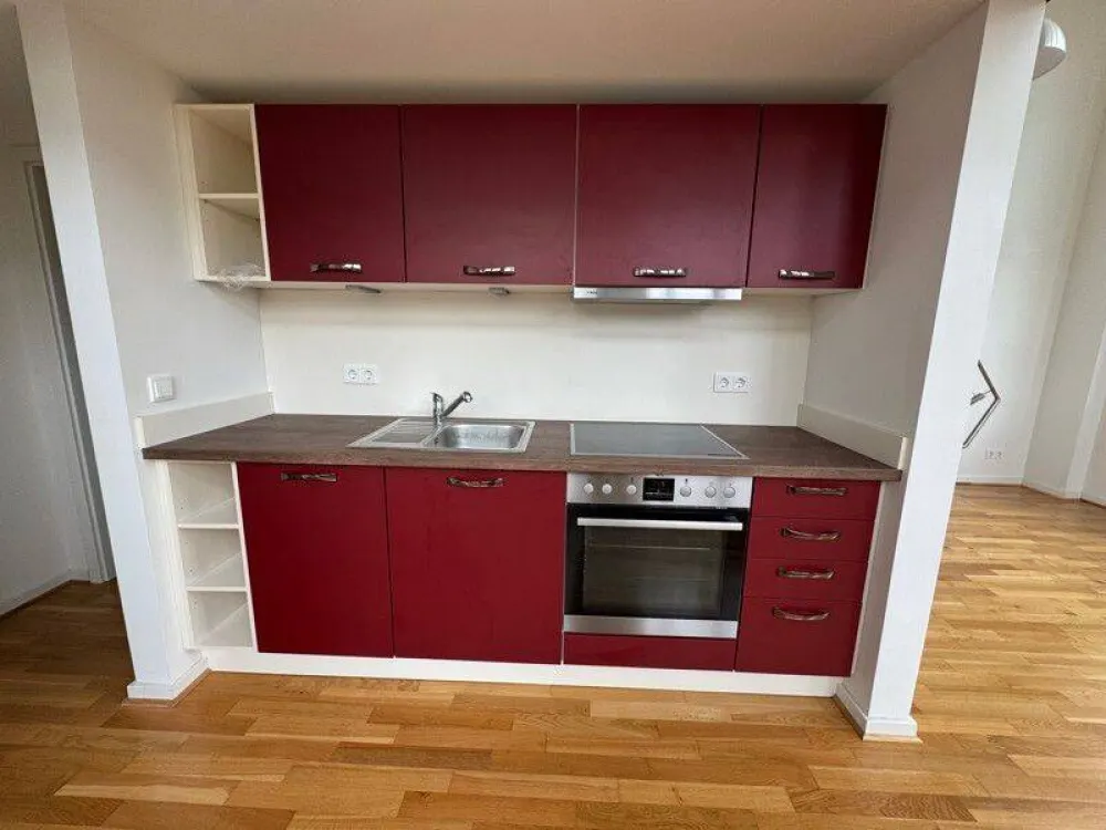 Living Happiness - Individual 1-Room Single Apartment with Fitted Kitchen and Terrace