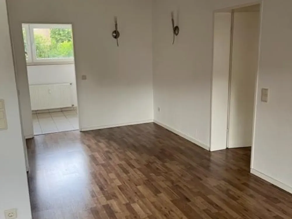 Well-laid-out 3-room apartment with fitted kitchen in Senden