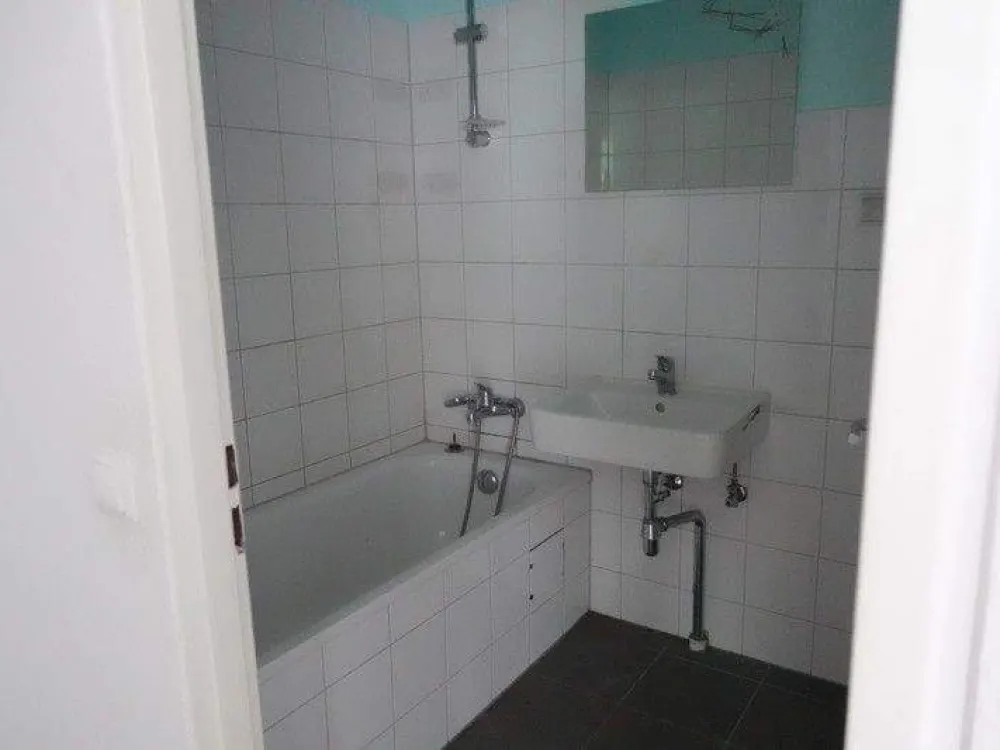 Hier lässt es sich aushalten: günstige 3-Zimmer-Wohnung in einer grünen Wohnanlage