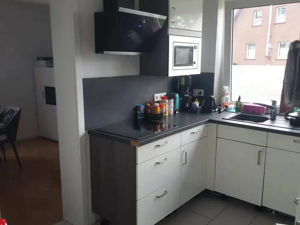 Beautiful 4-Room Apartment with Terrace