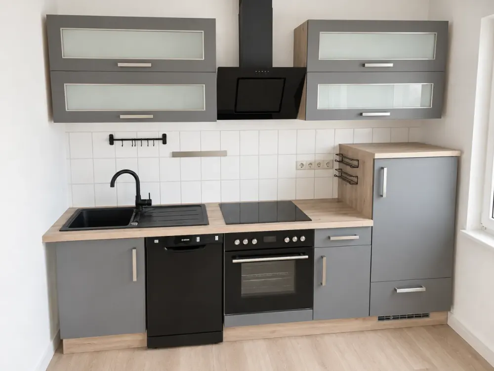 Freshly Renovated 1-Room Attic Apartment with Built-In Kitchen