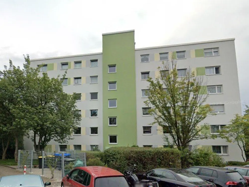 2-Room Apartment 1st Floor with Elevator and Balcony