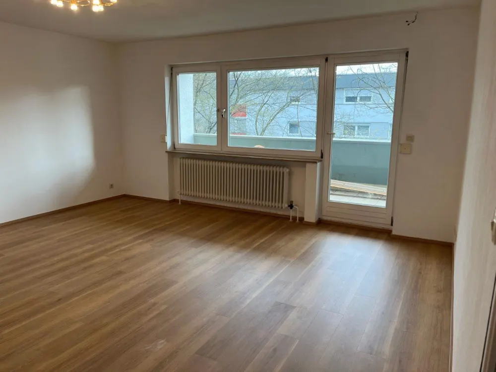 2-Room Apartment 1st Floor with Elevator and Balcony