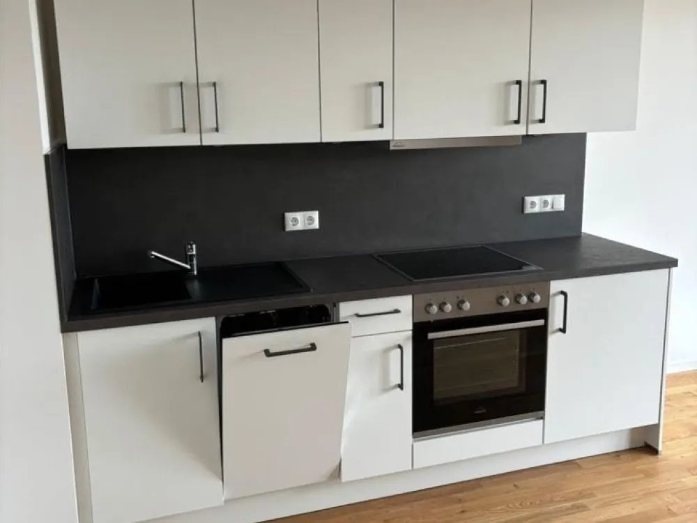 1-Room Apartment with Balcony and Fitted Kitchen
