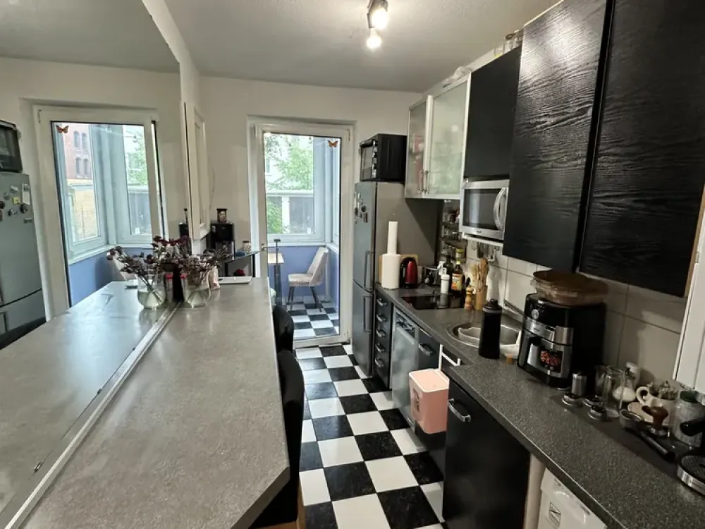UPDATED!! Beautiful 2.5-Room Apartment in Südstadt