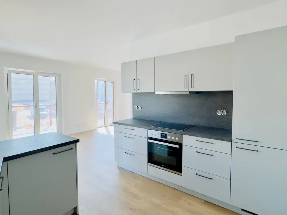 New Development Area Hannover KRONSRODE: Fitted Kitchen, South Balcony, Underfloor Heating, 2 Bathrooms, Utility Room, Elevator, Underground Parking, Cellar