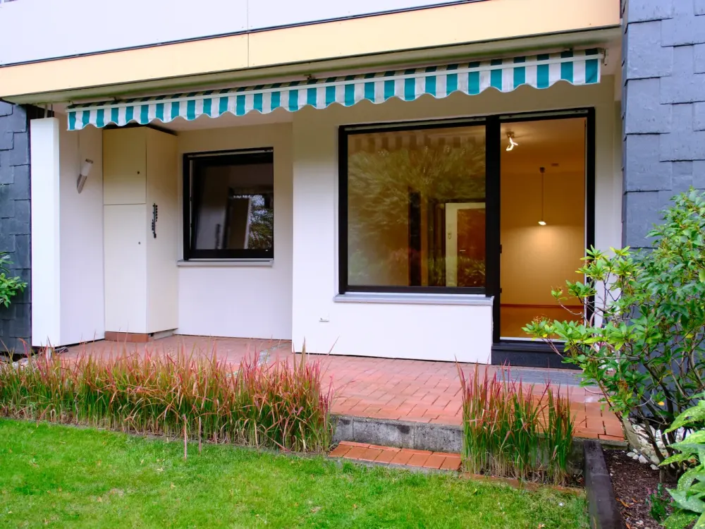 2-Zimmer-Erdgeschosswohnung mit Terrasse und eigenem Garten im Hildener Norden