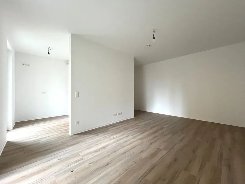 New Build! Spacious 2-Room Apartment with Terrace in Zentrum-Ost | Optional with Fitted Kitchen