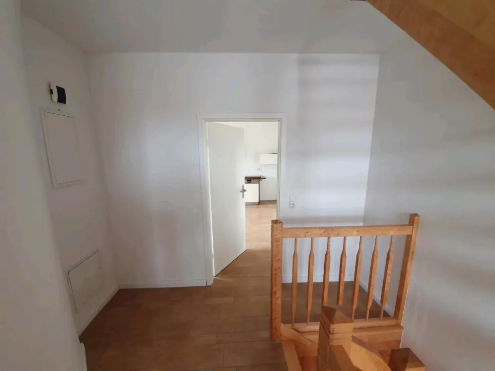 Modern 4-Room Maisonette Apartment, Heat Pump + Air Conditioning