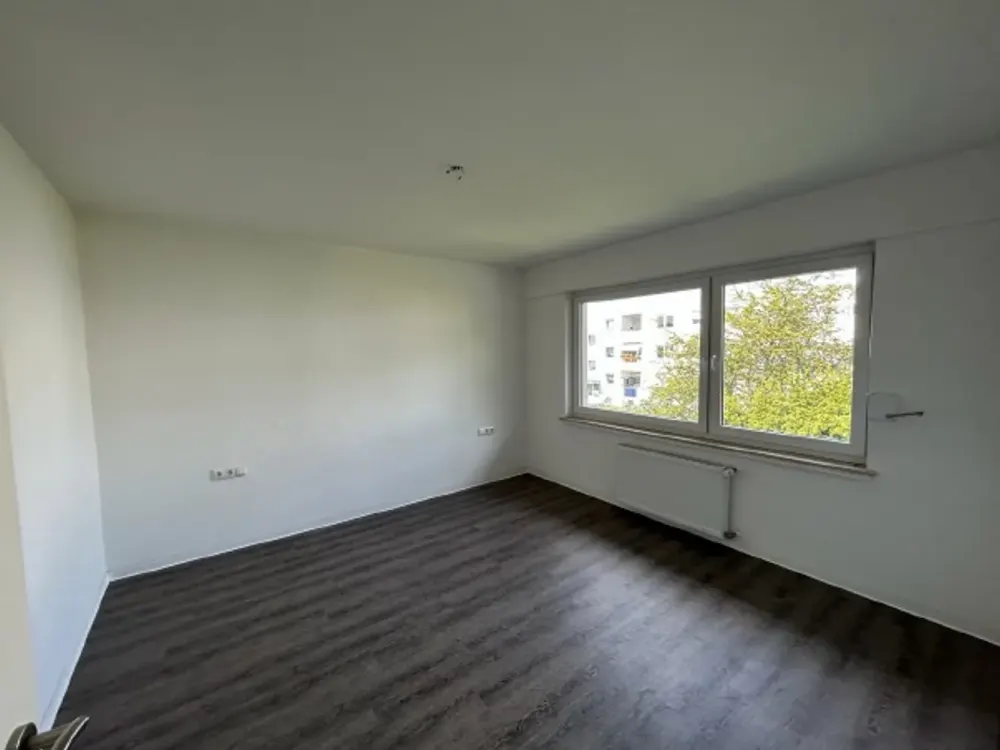 2-Room Apartment with Balcony