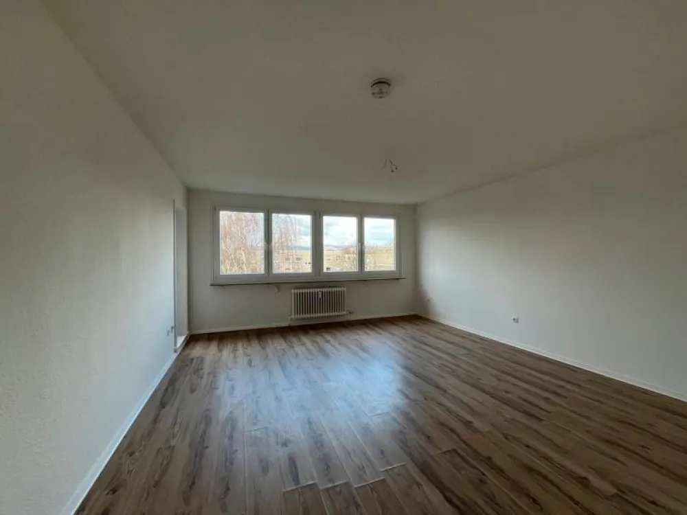Your New Home: Attractive 2-Room Apartment