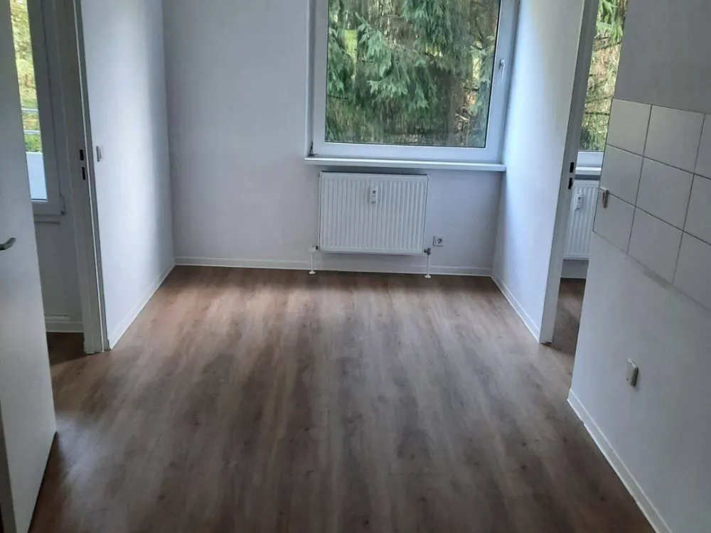 Dreizimmerwohnung mit Loggia auf dem Eschberg