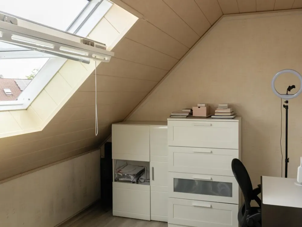 Ready to move in from September, Renovated 3-room apartment with balcony