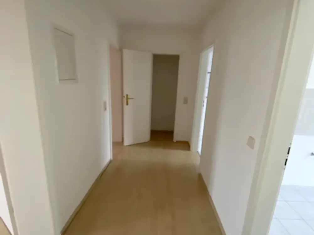 Cozy 2-Room Apartment on the Ground Floor with Kitchen and Bathroom with Shower in a Great Location!! WE 2