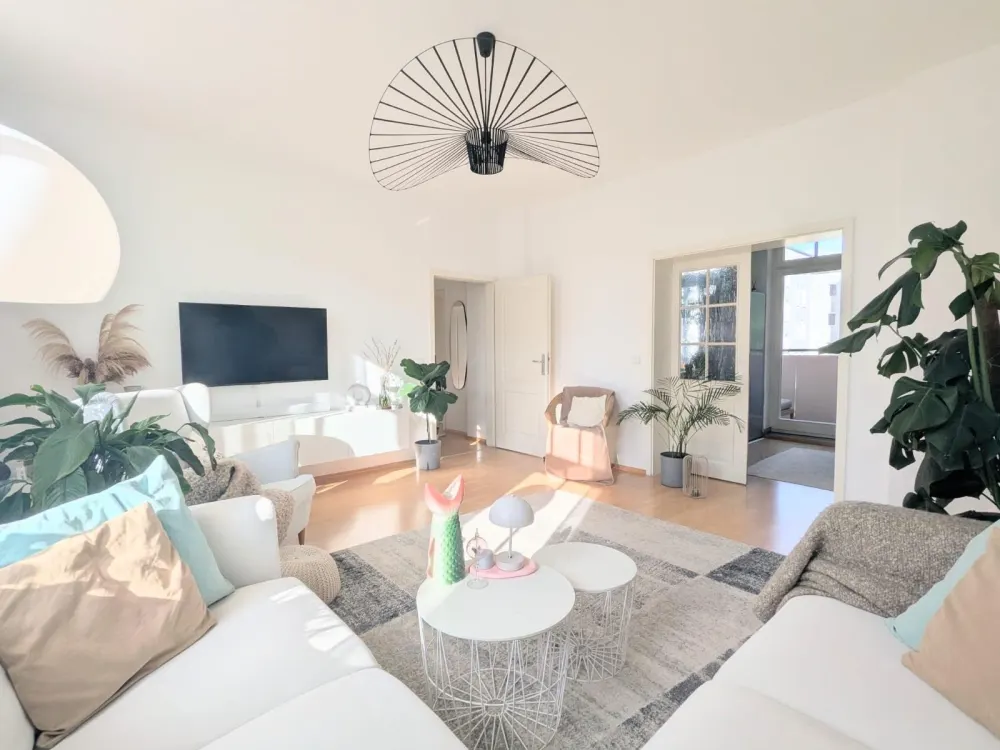 Sublet: Bright 3-Room Apartment in the KTV