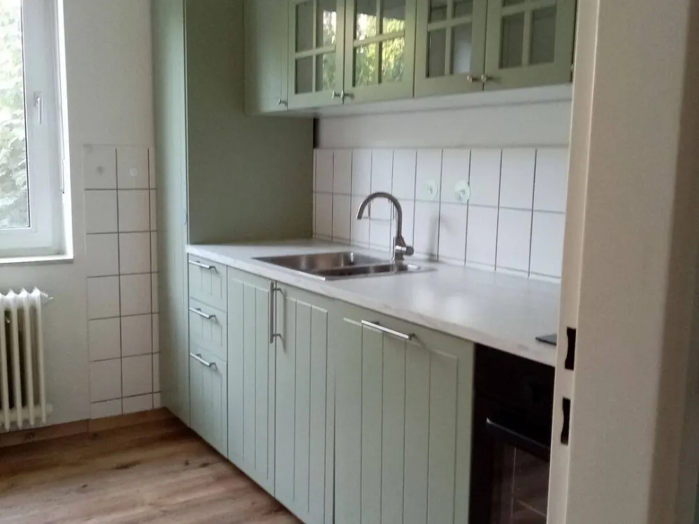 Bright apartment in well-maintained multi-family house